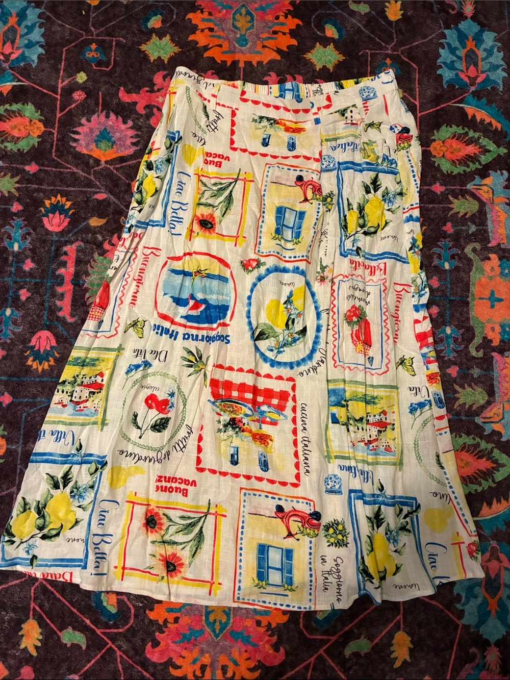 Printed White Maxi Skirt with Multicolor Scenic Motifs